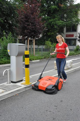 haaga 477 Tellerbesenkehrmaschine - Kehrmaschine