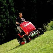 Echo Rasentraktor A-Serie - Echotrak A-216KAWA-4WD Allradantrieb